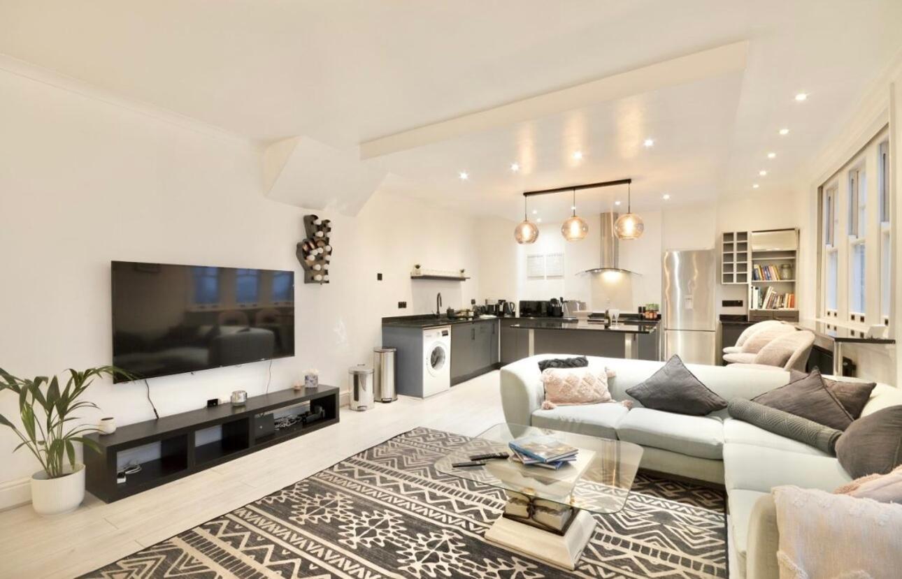 3 X Bedroom Riverside Flat With Hot Tub On Roof Terrace London Bagian luar foto